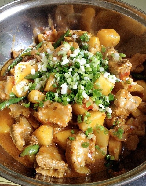 川味土豆烧排骨