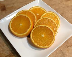 鲜橙养乐多的做法 步骤2