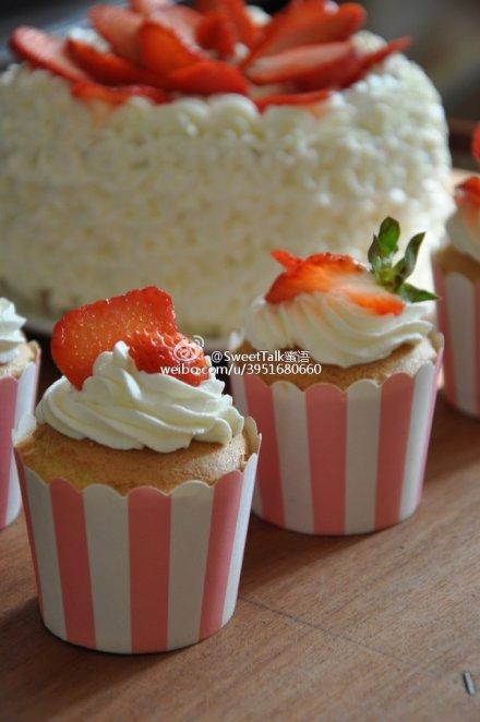 小清新草莓奶油cupcake戚风蛋糕杯的做法