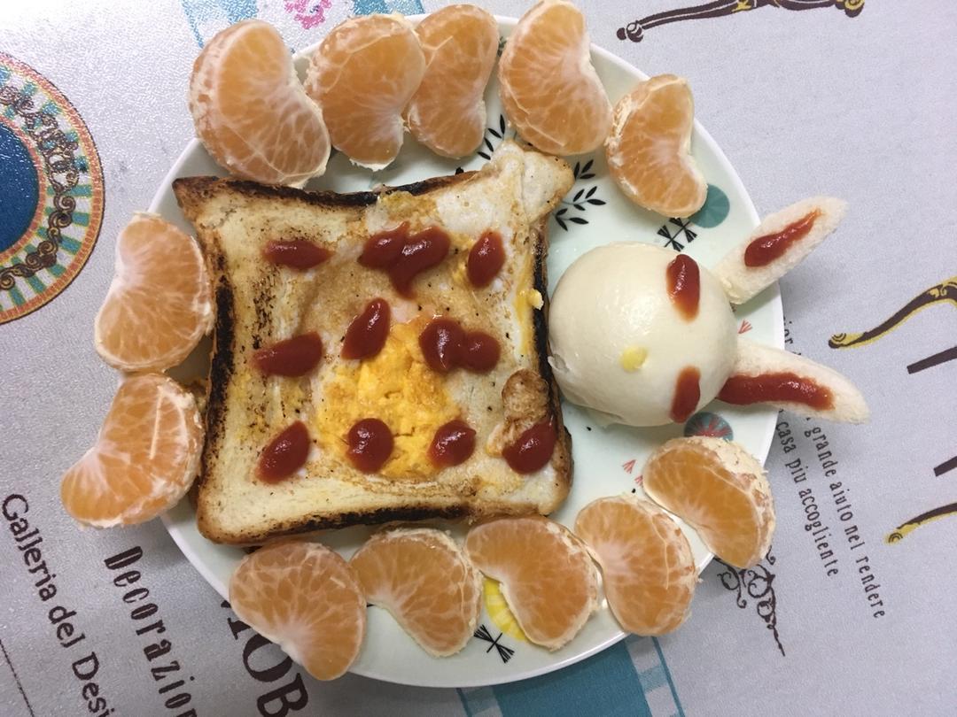创意早餐(土司鸡蛋)