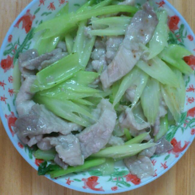 芹菜炒瘦肉