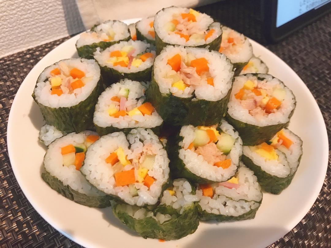 紫菜卷寿司