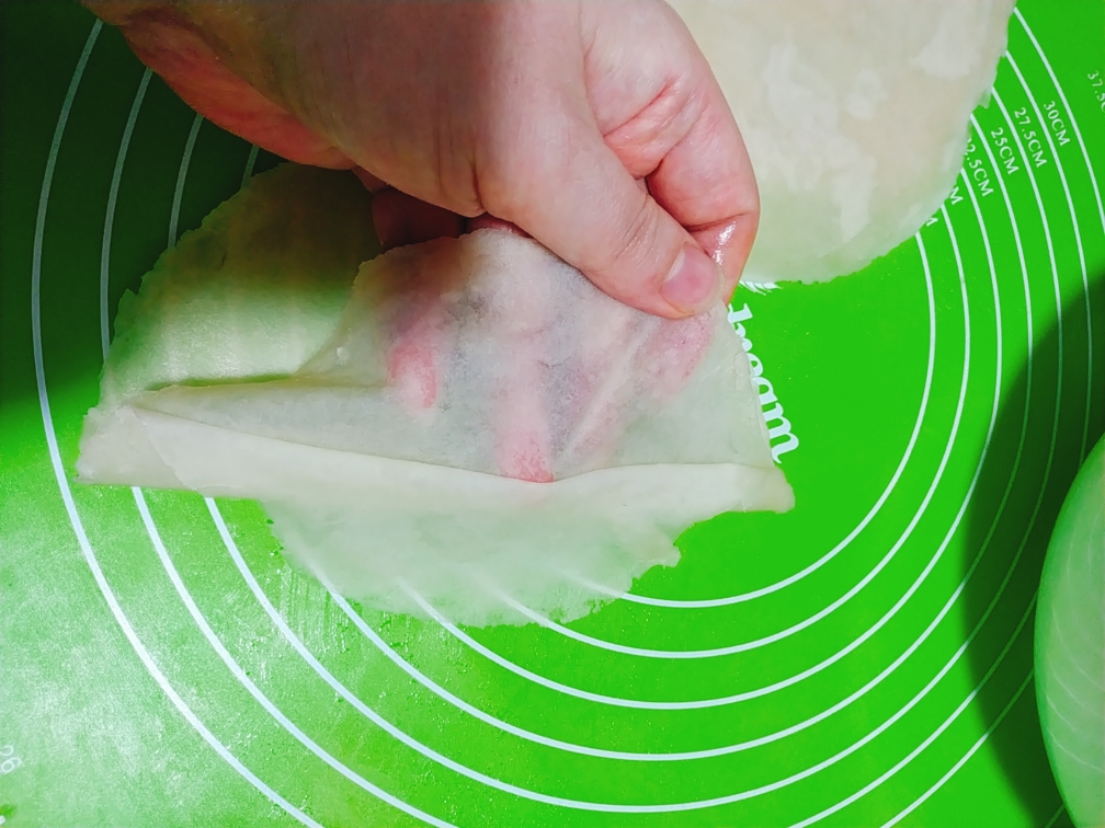 饺子皮版酥卷的做法 步骤8