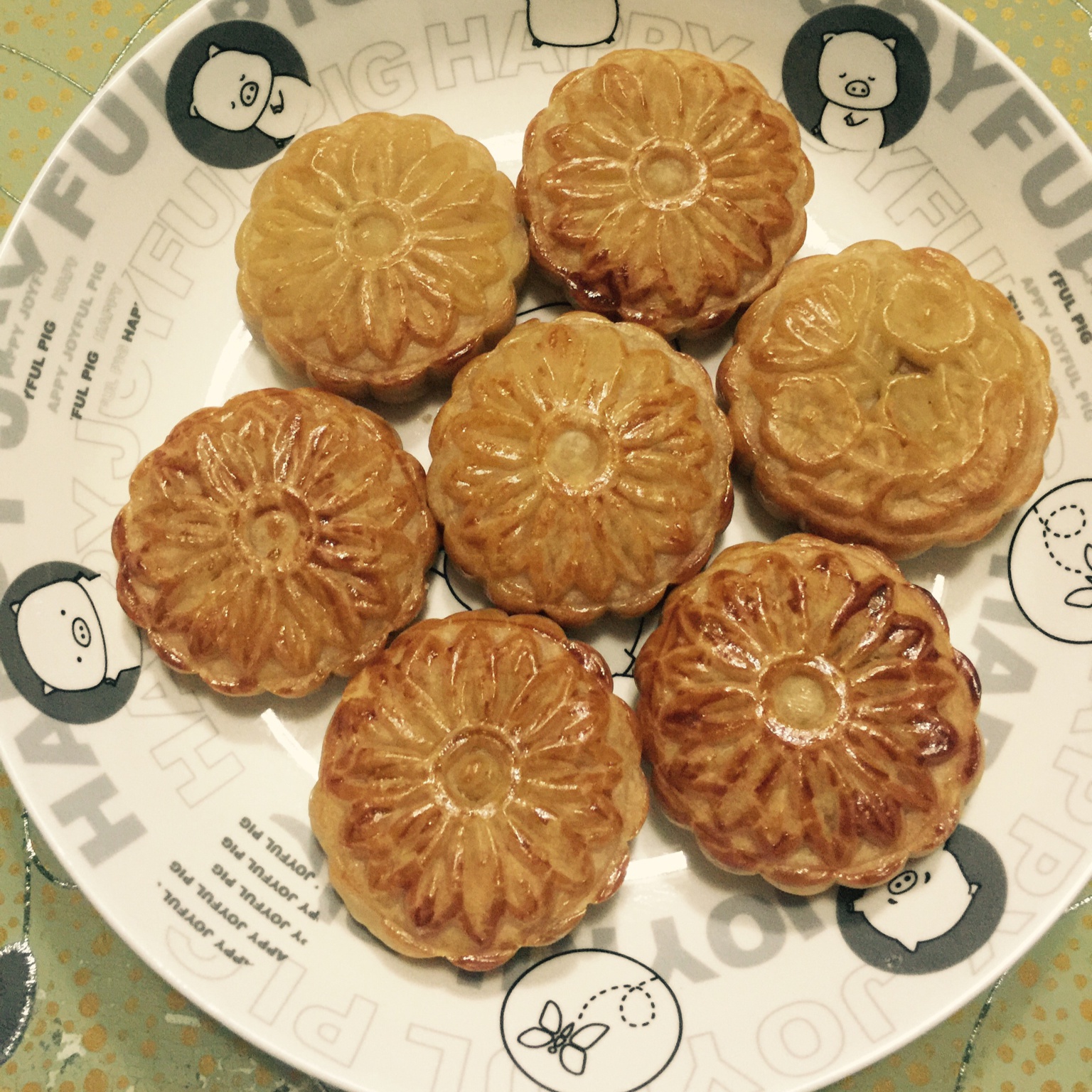 广式月饼——蛋黄莲蓉月饼