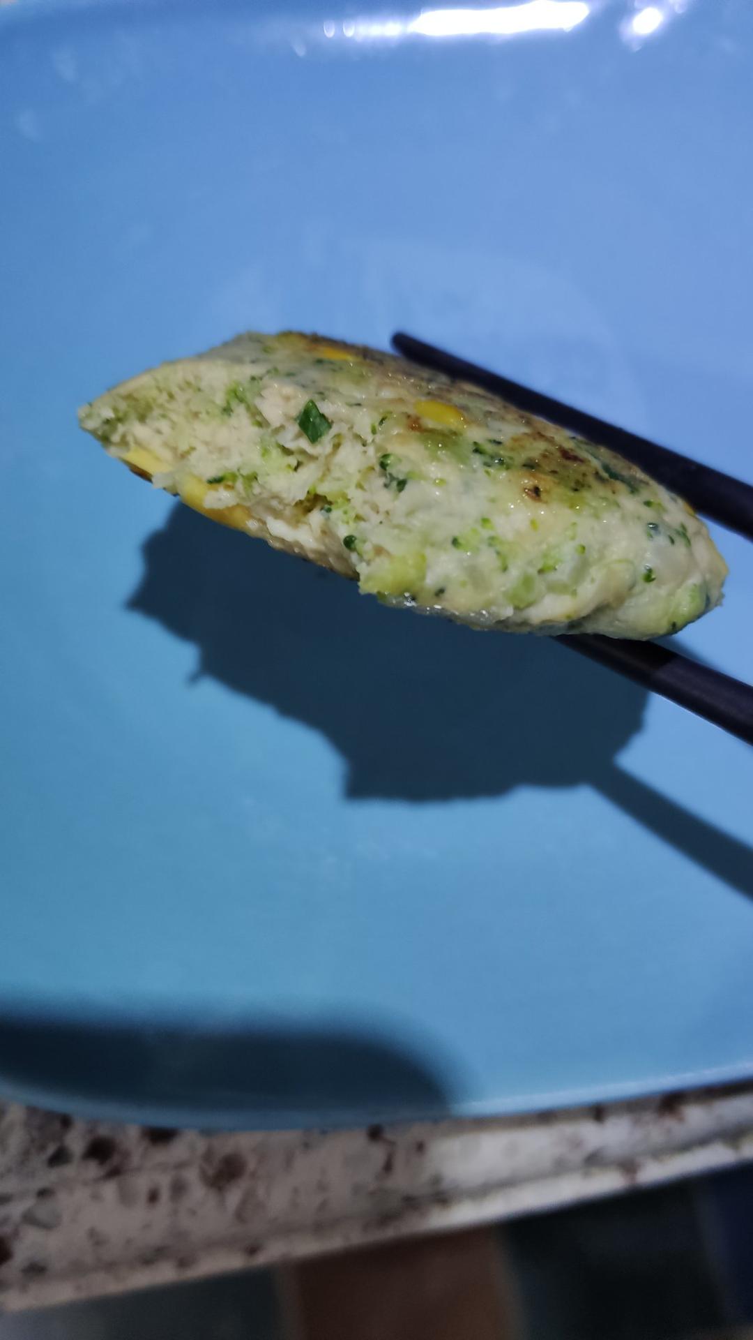 减肥餐：香煎鸡胸肉饼