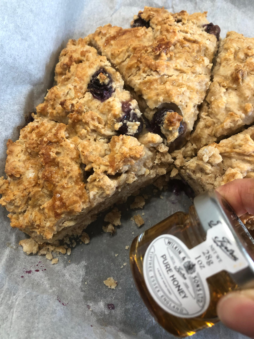 极简免揉丨香草燕麦司康 vanilla oat scones with jam