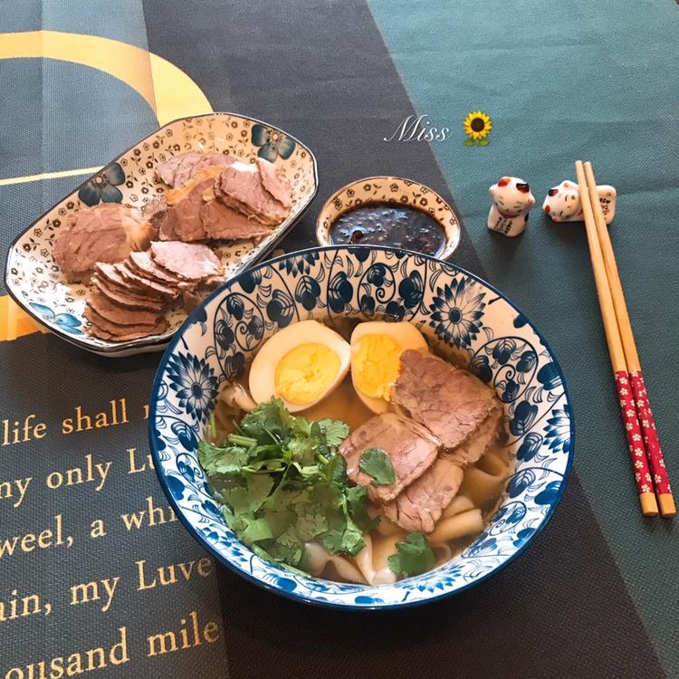 无敌爆赞👍👍👍酱牛肉的做法