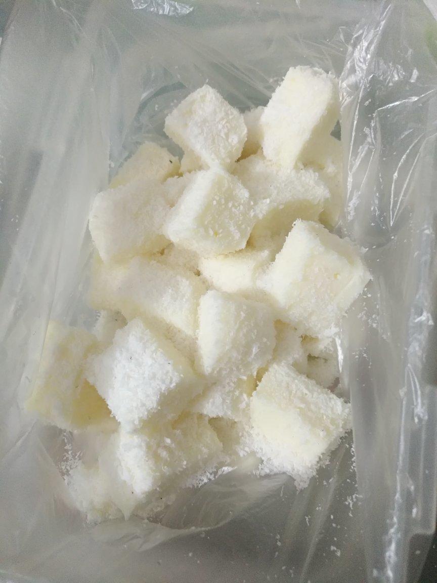 完胜85度C牛奶椰丝小方