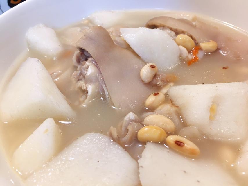 绿豆煮汤红色出来是什么原因_绿豆汤煮出来是红色的_为什么绿豆汤煮出来是红色的