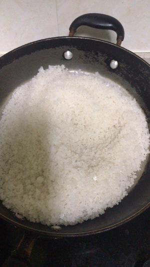 盐焗大闸蟹的做法 步骤2