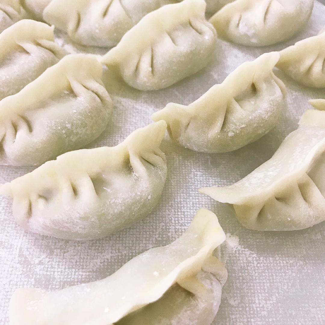 荠菜猪肉馅儿饺子