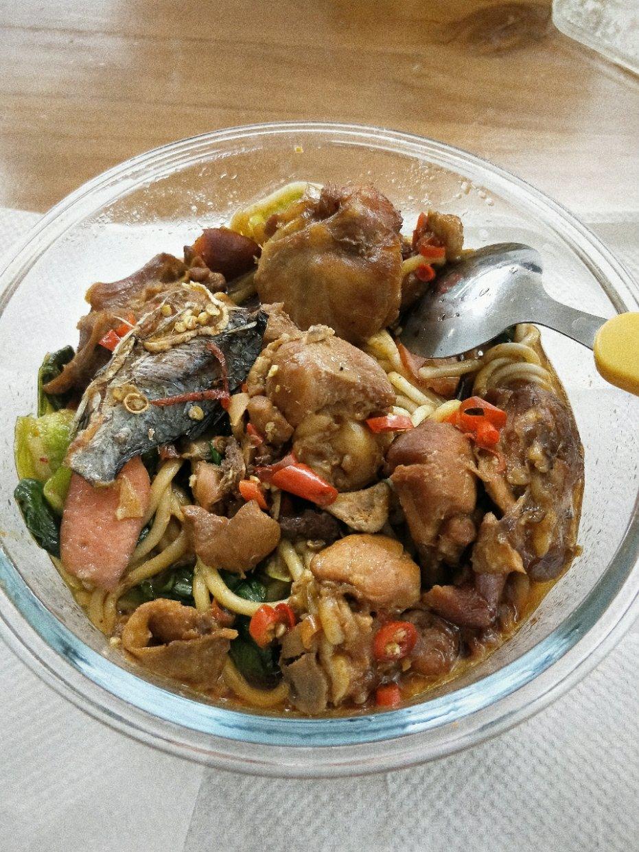 青菜鸡蛋火腿炒面