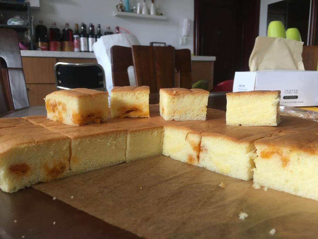 古早味蛋黄夹心蛋糕