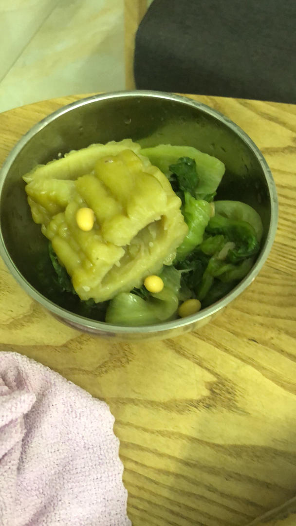 黄豆苦瓜排骨汤