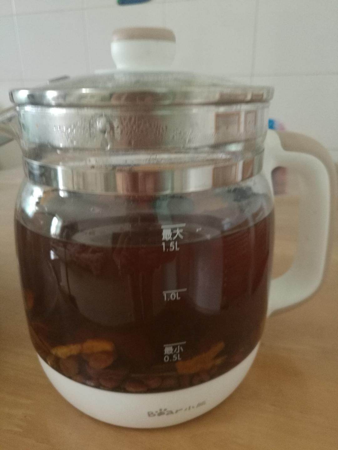 古法熬制酸梅汤（此方几乎无中药味孩子非常喜欢喝）