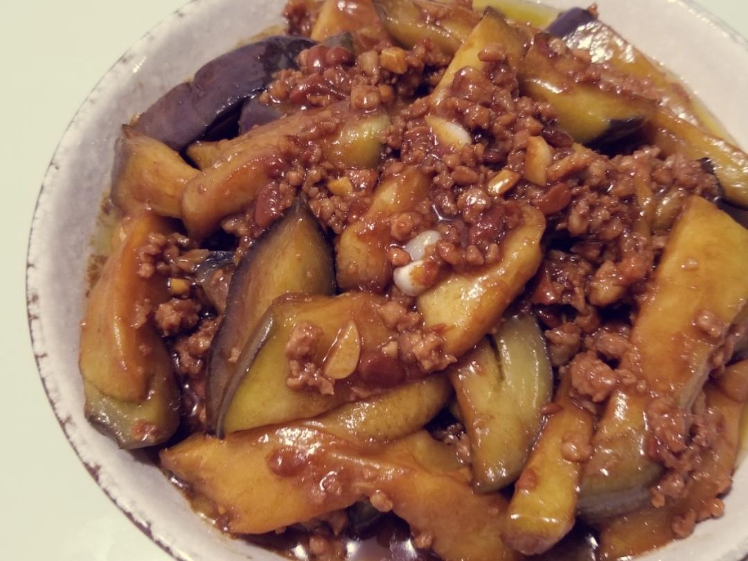 酱香肉末烧茄子