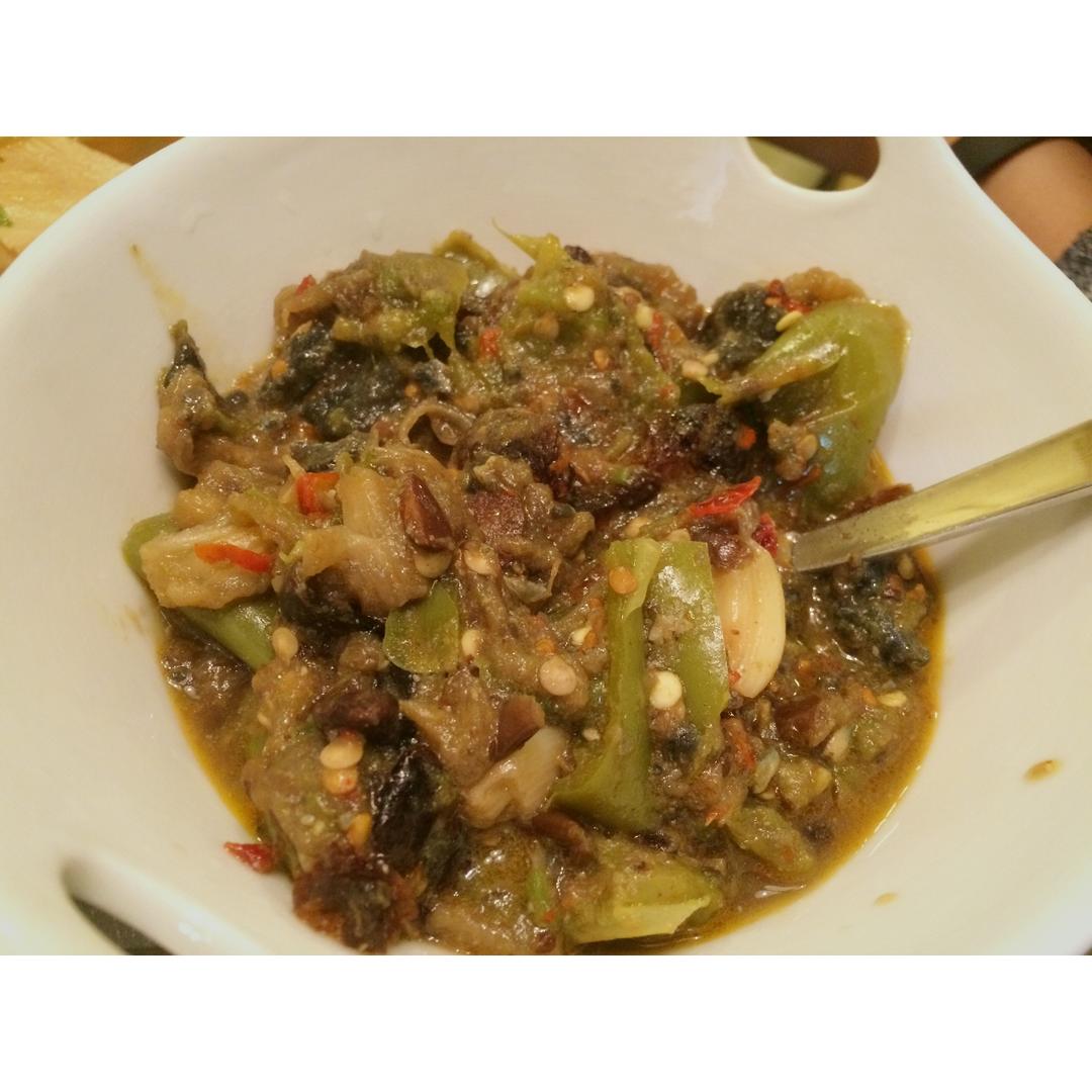 辣椒皮蛋擂茄子