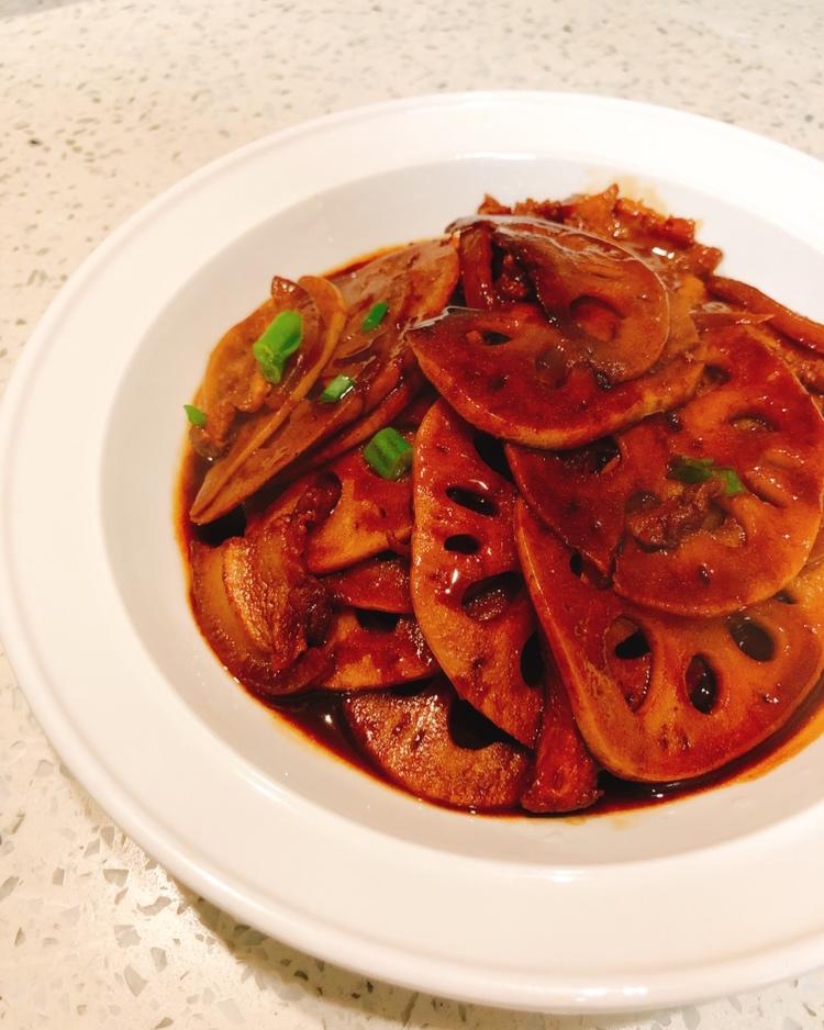 莲藕炒五花肉