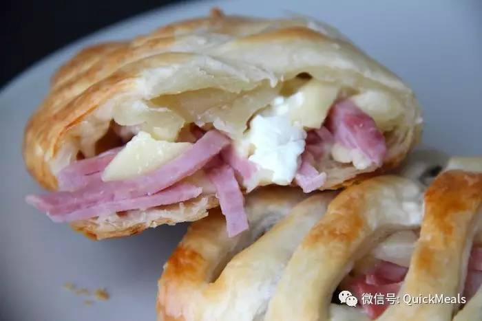 酥皮火腿片奶酪三文治