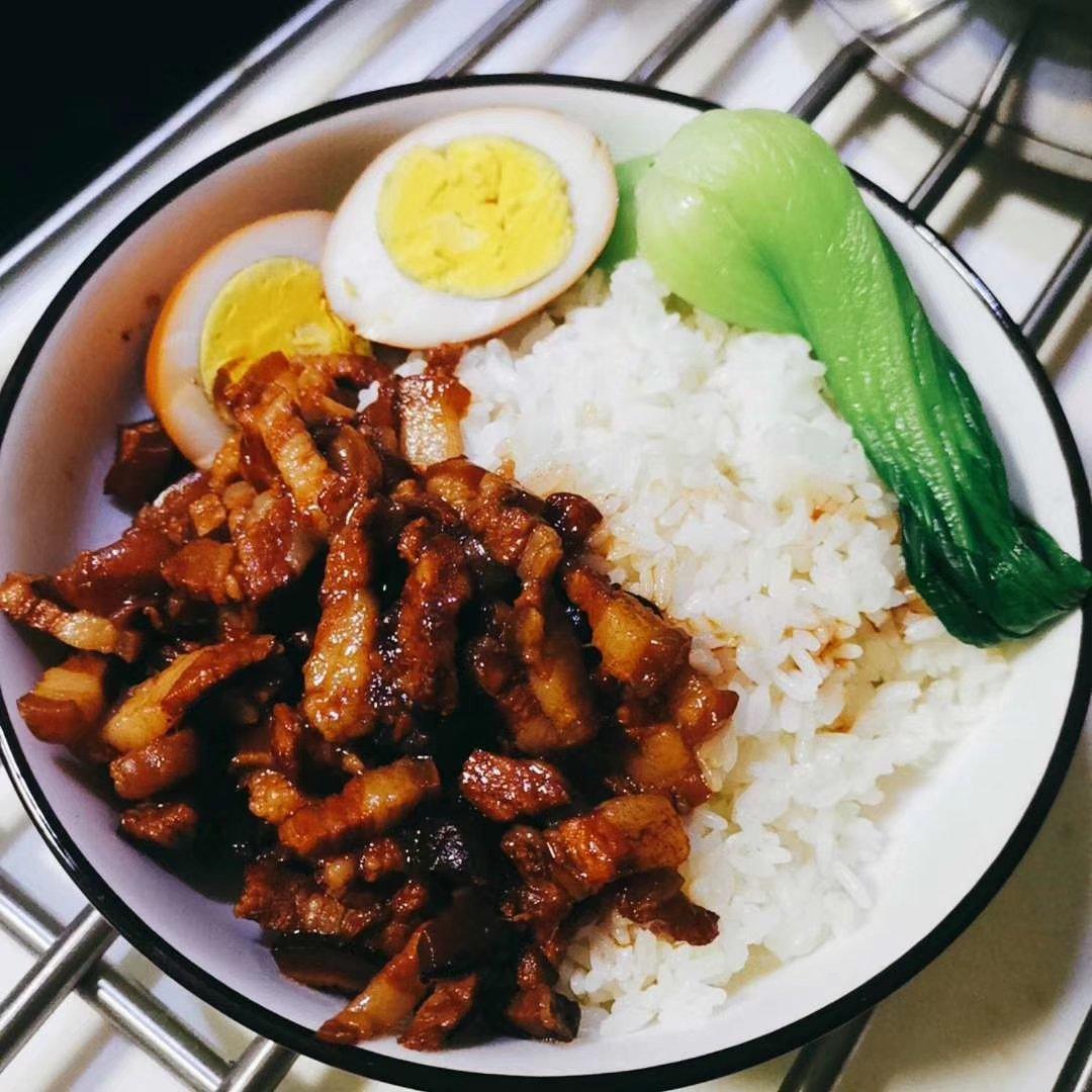 【卤肉饭】
