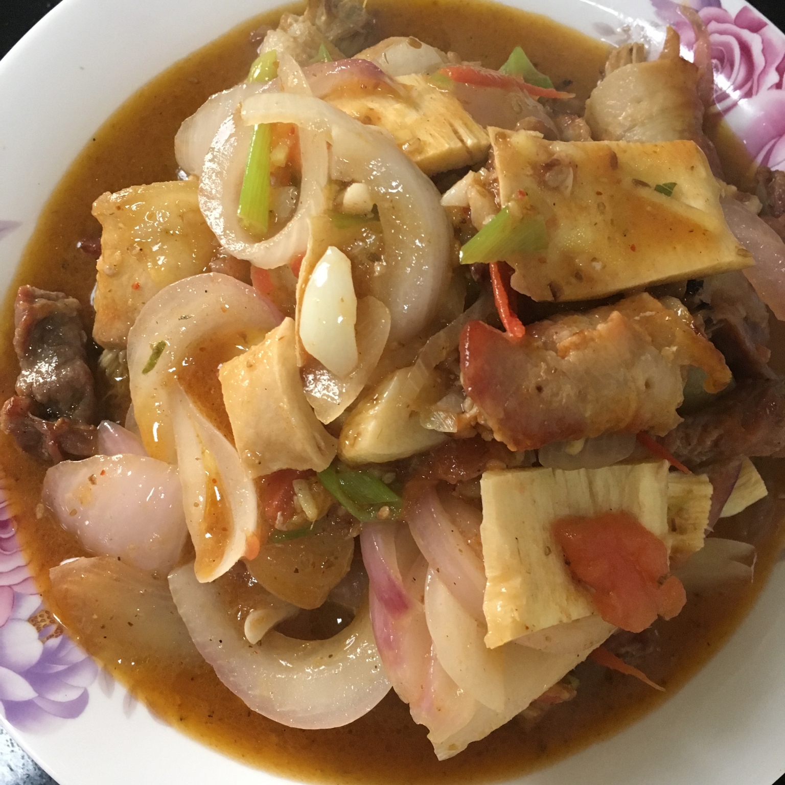 孜然洋葱炒牛肉粒