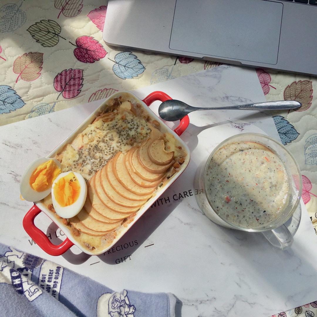 好好吃饭 ·早餐 | 烤苹果奇亚籽燕麦——拥有优质碳水，蛋白和纤维素的一餐