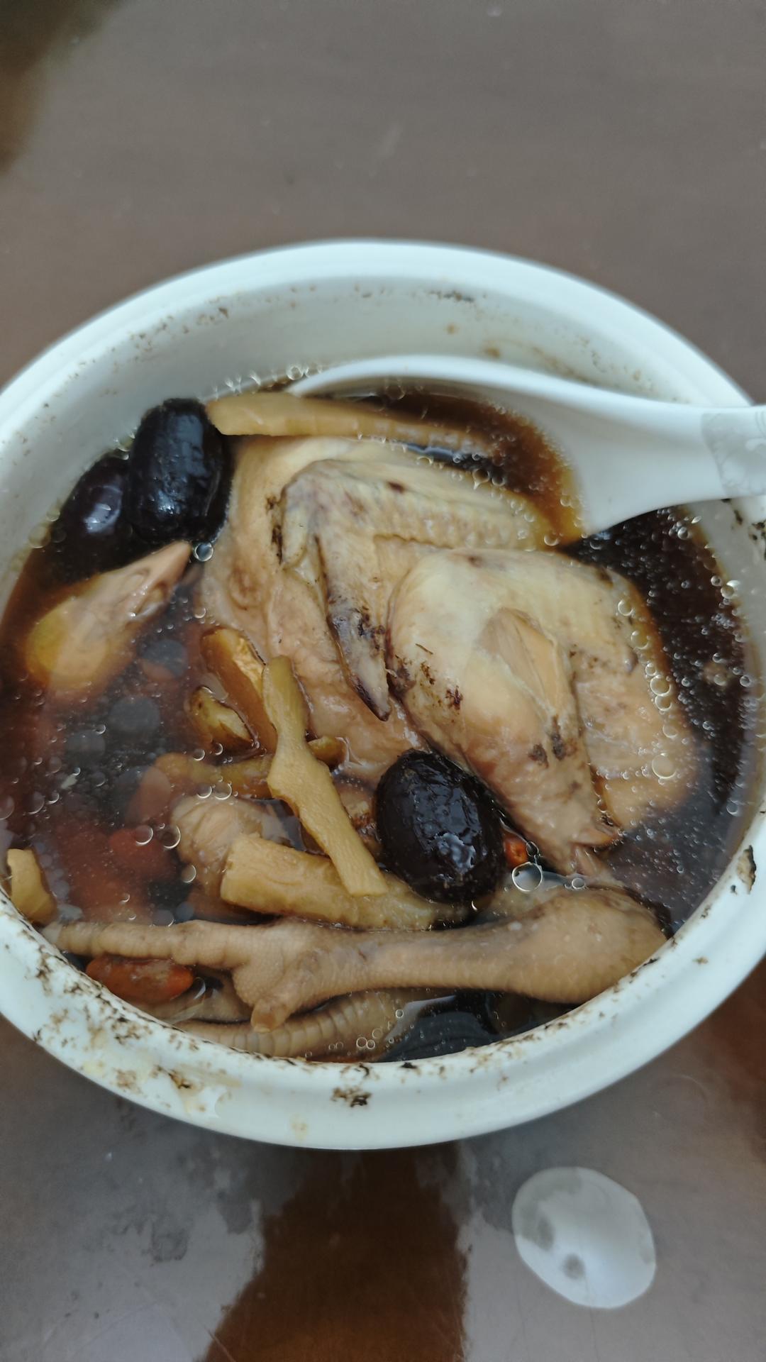 药膳鸽子汤