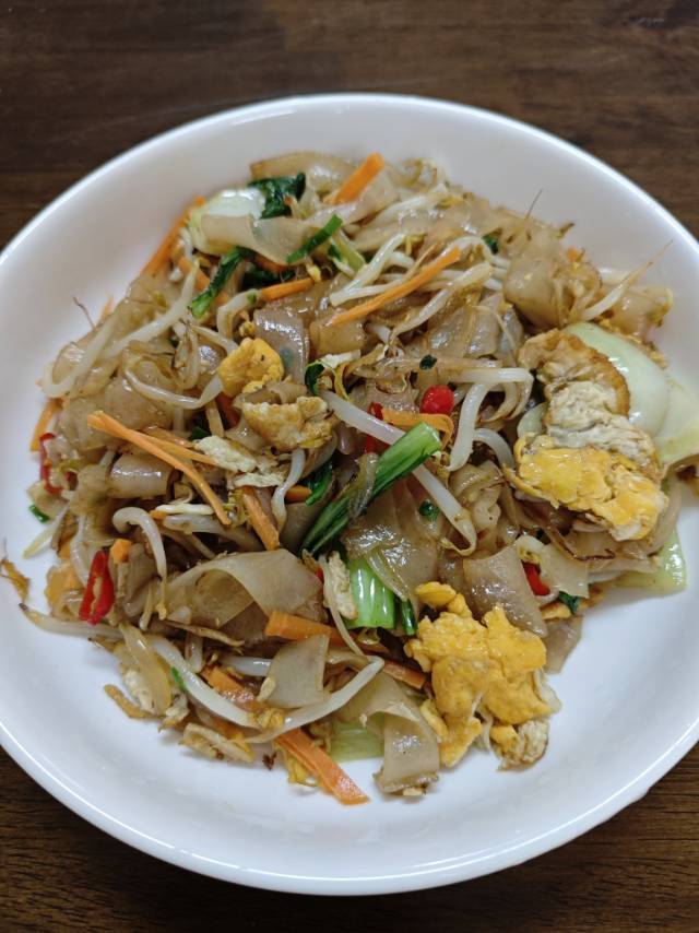 路边摊的炒河粉