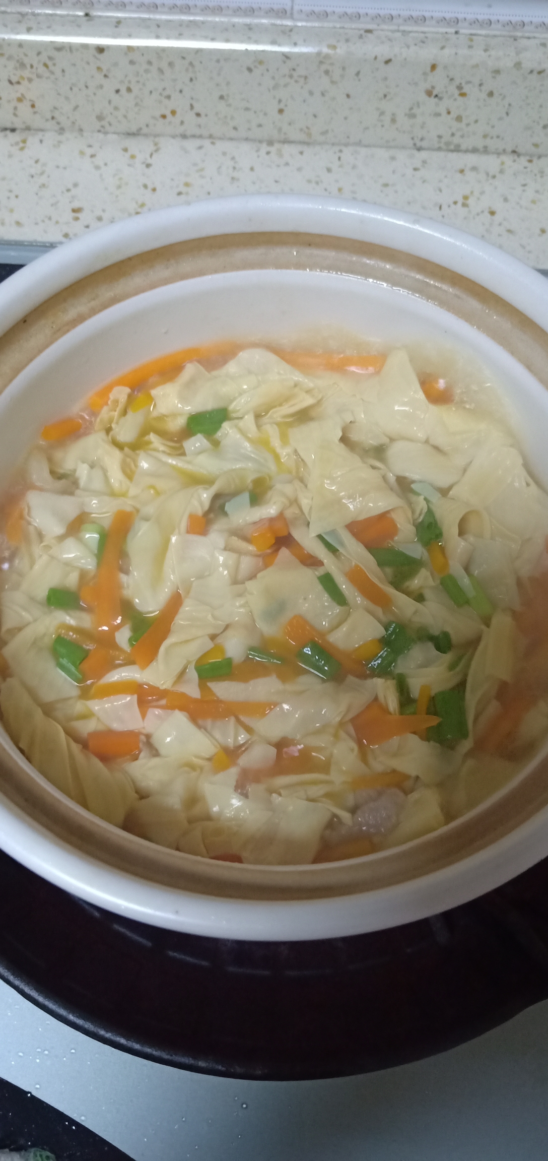 红萝卜腐竹煲的做法 步骤5