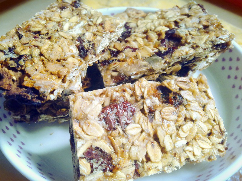 GRANOLA BAR