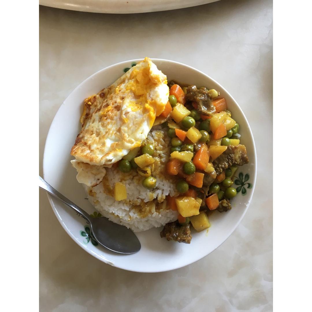 咖喱牛肉饭
