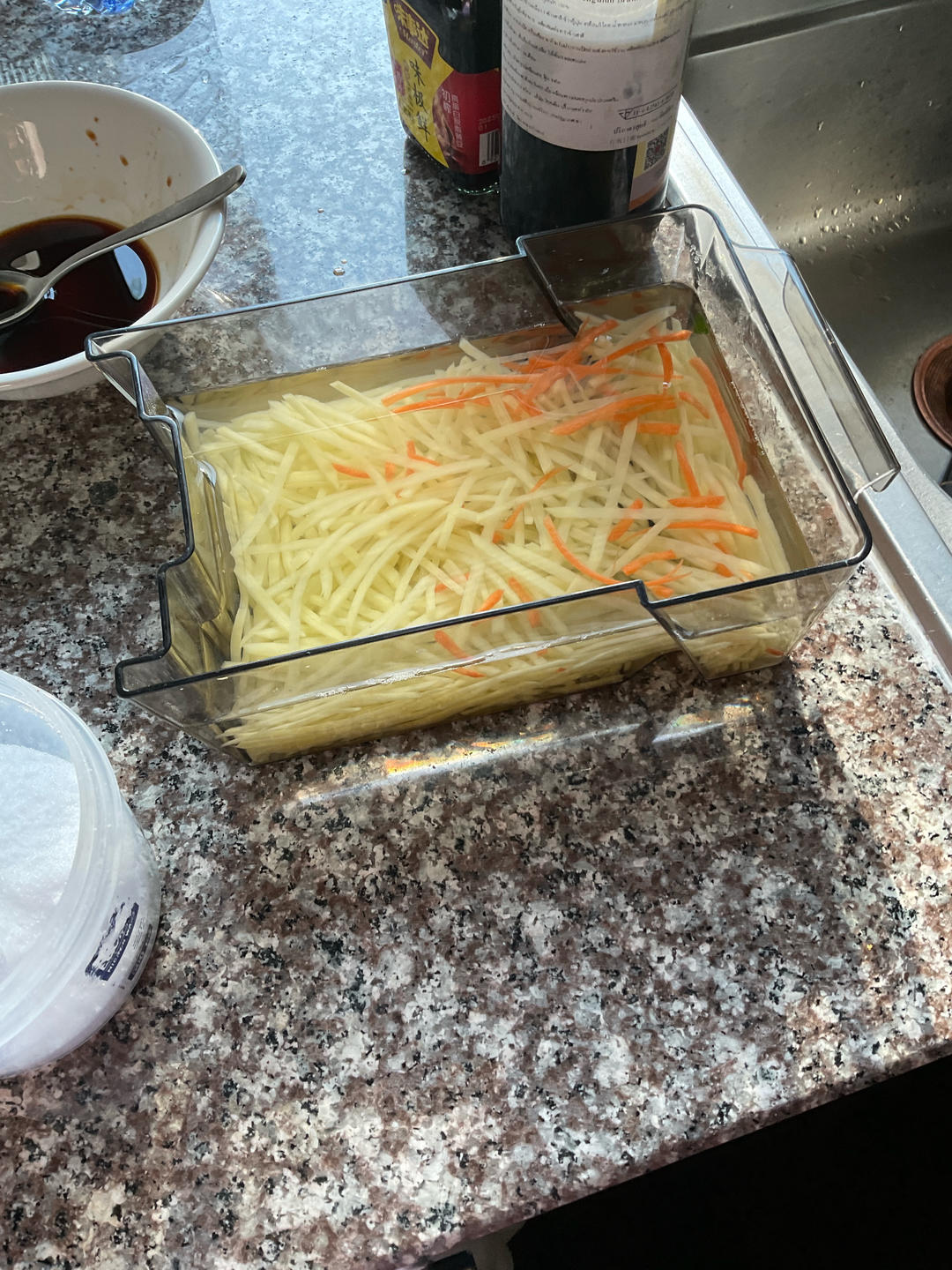 酸辣土豆丝的家常做法 超级下饭