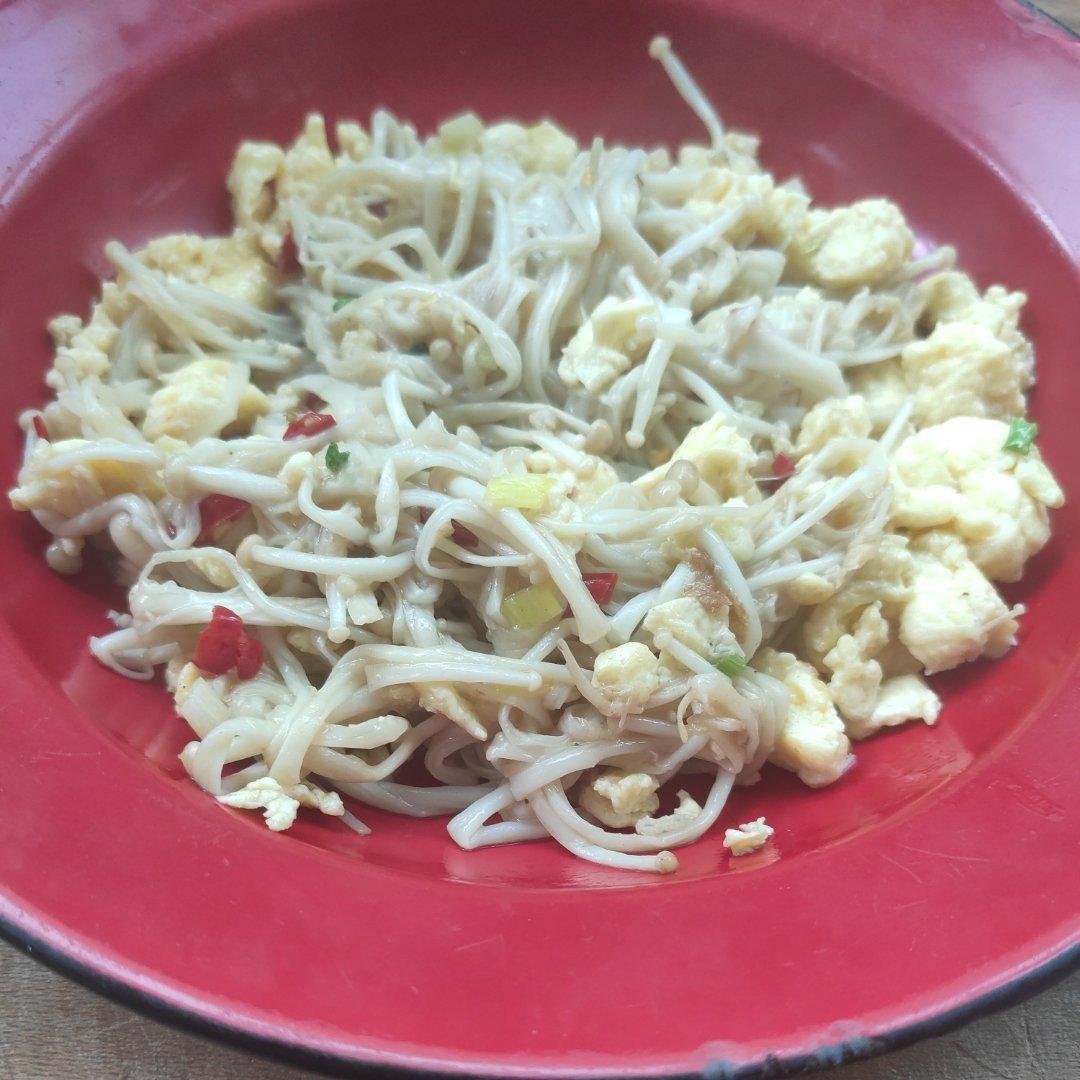 金针菇炒蛋