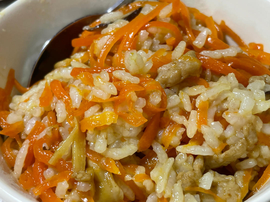 冬菇猪肉焖饭