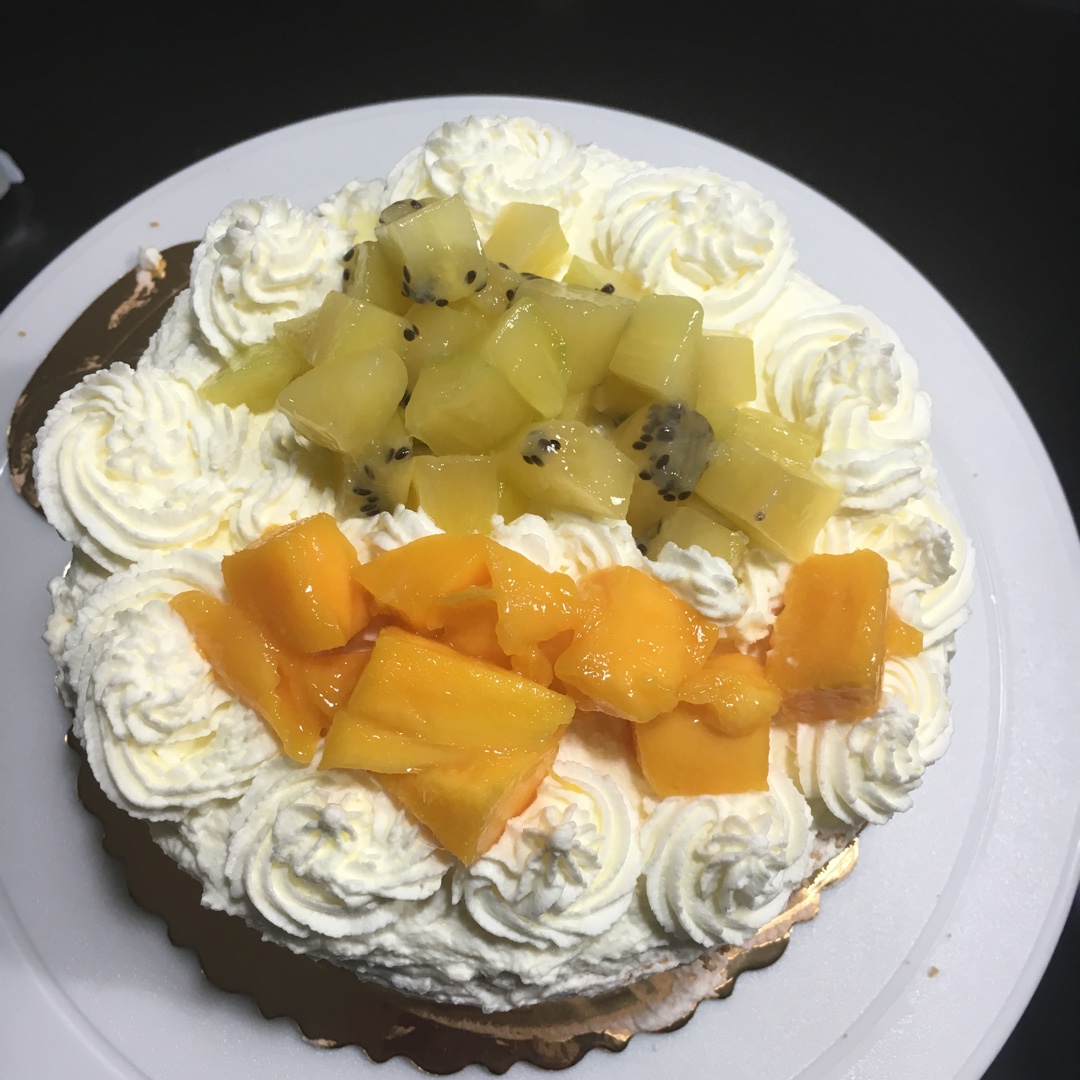 浪漫玫瑰花瓣蛋糕