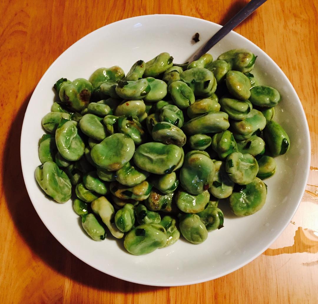 葱炒蚕豆