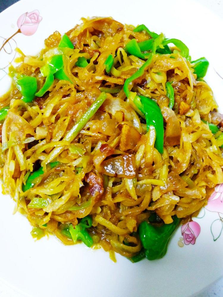 白萝卜炒肉(家常菜下饭)