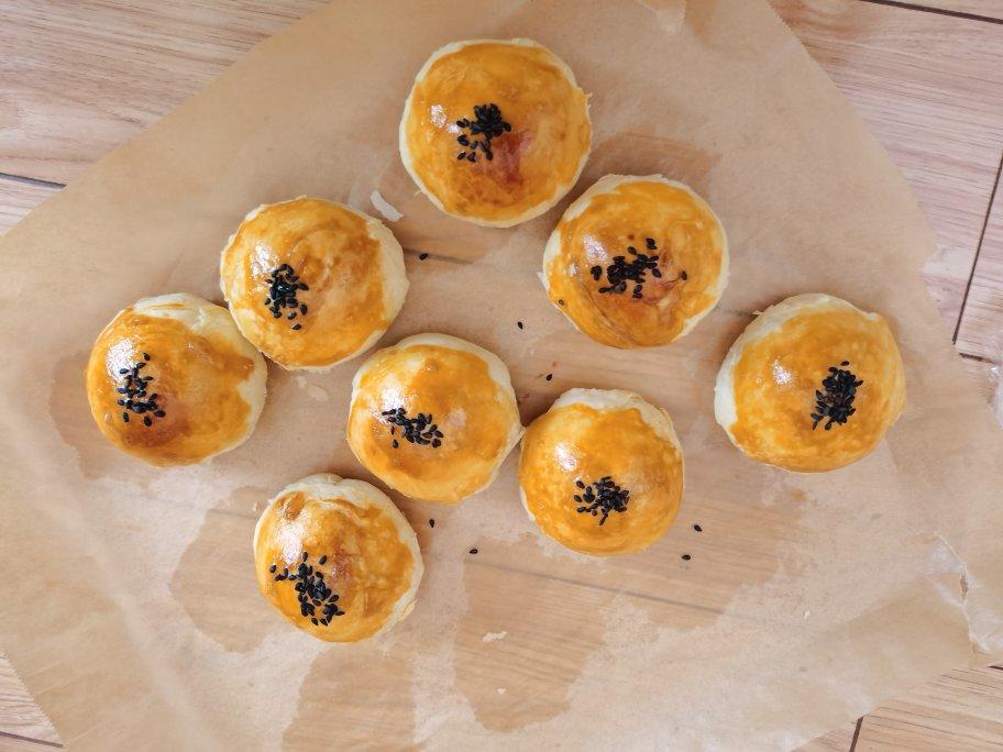 酥到掉渣的蛋黄酥（黄油版）