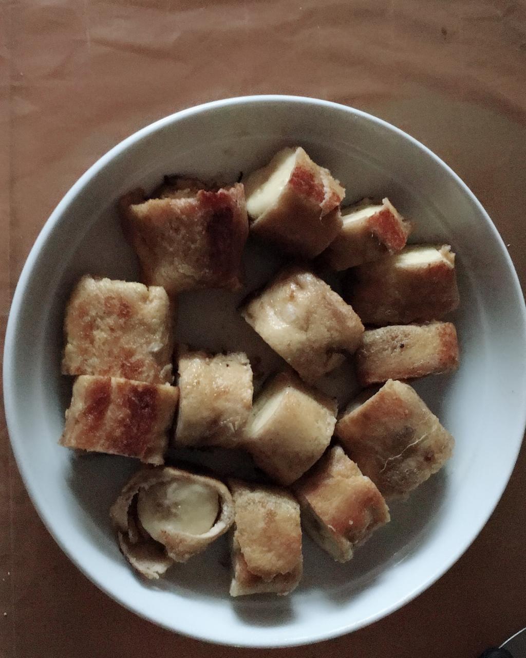 鸡蛋吐司香蕉卷