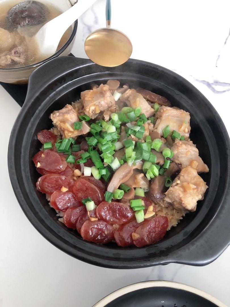 排骨腊味煲仔饭