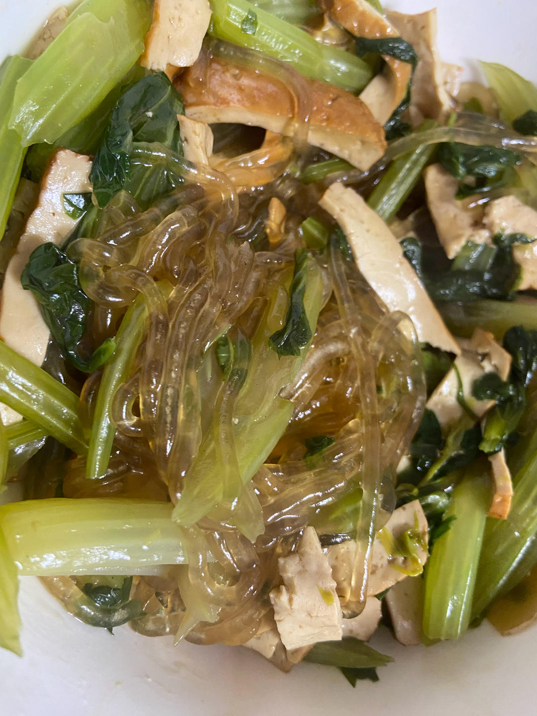 芹菜炒粉条(故乡的味道)