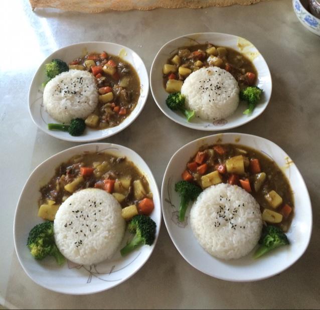咖喱牛肉饭
