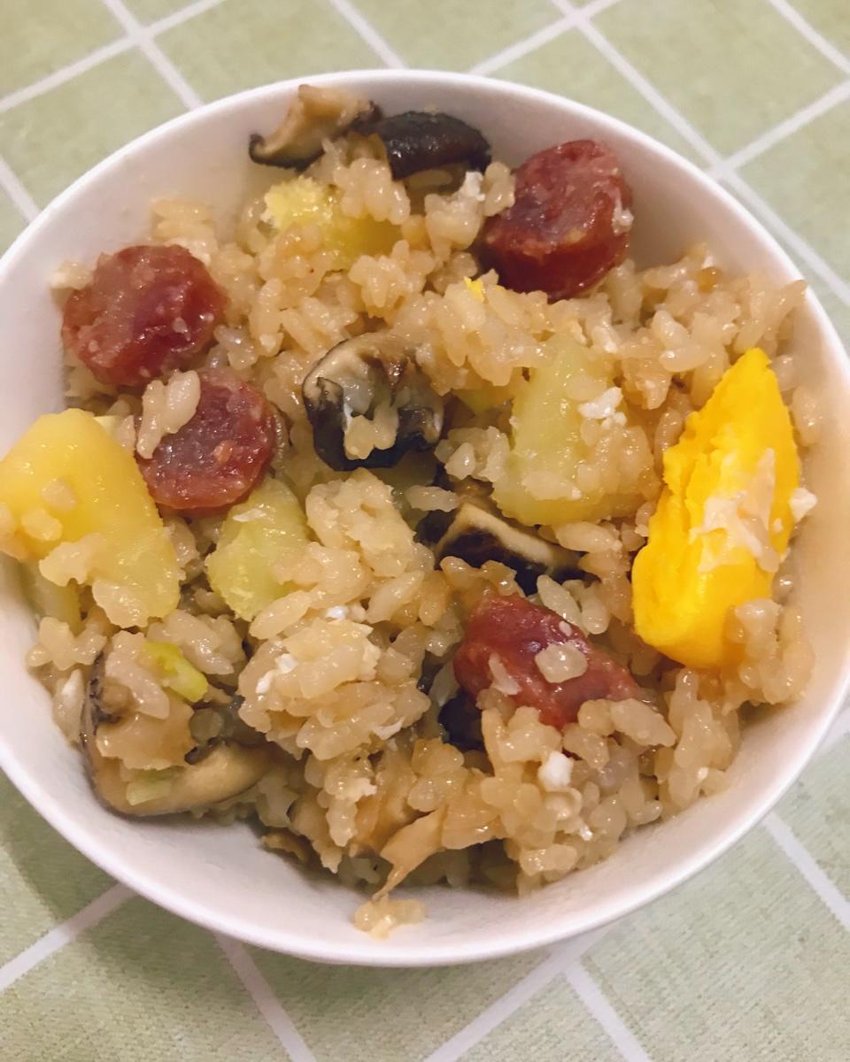 土豆香肠焖饭（电饭锅only）