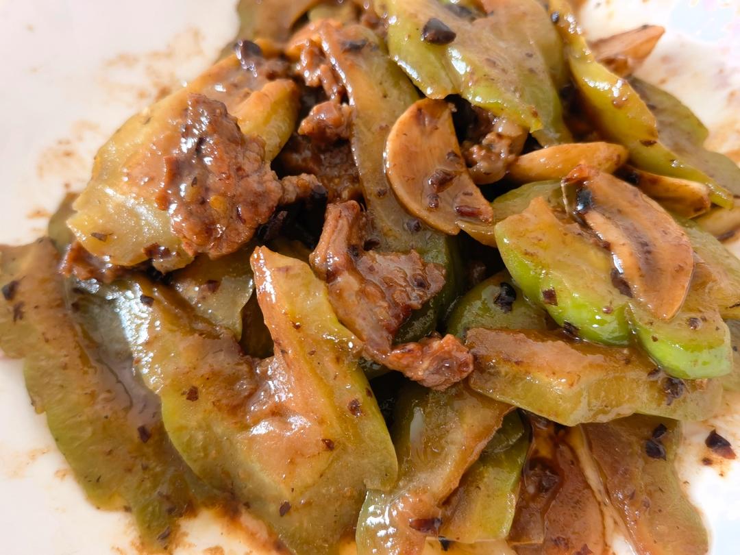 凉瓜炒牛肉