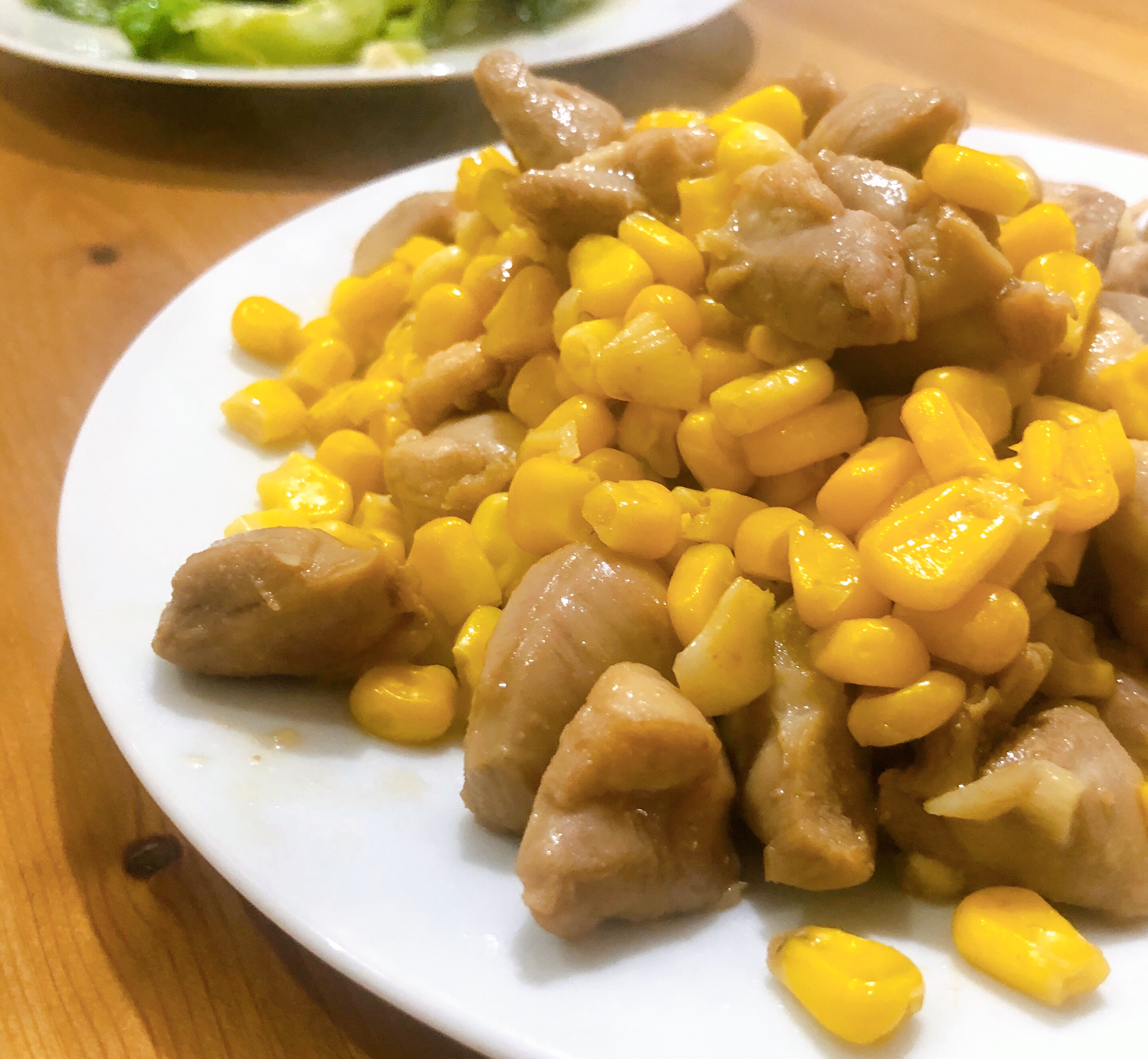 10分钟从无到有：玉米粒炒鸡腿肉丁的做法