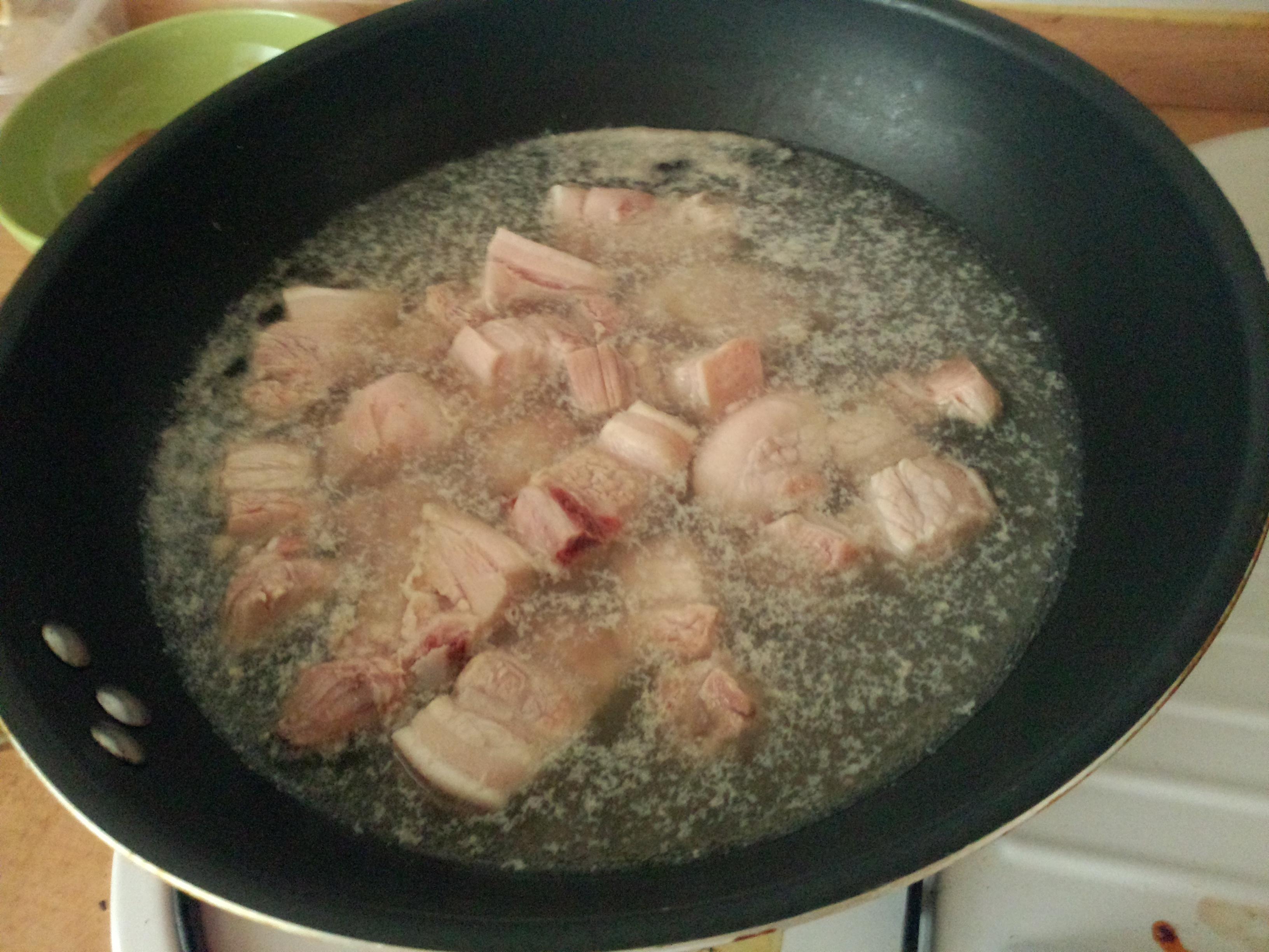 梅干菜烧肉的做法 步骤1
