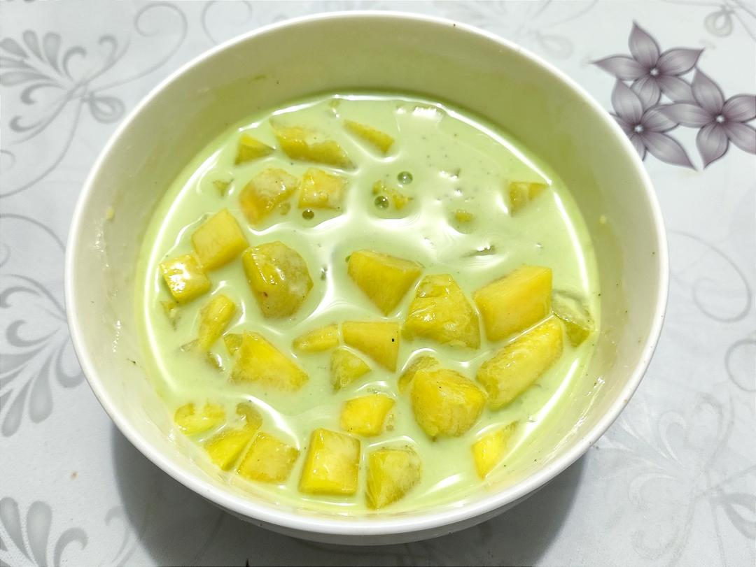 菠萝抹茶酸奶