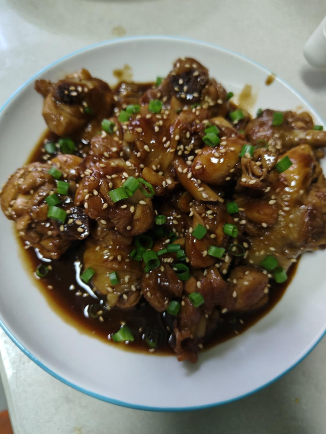 好吃到舔手指的「蒜香蜜汁鸡翅根」👍