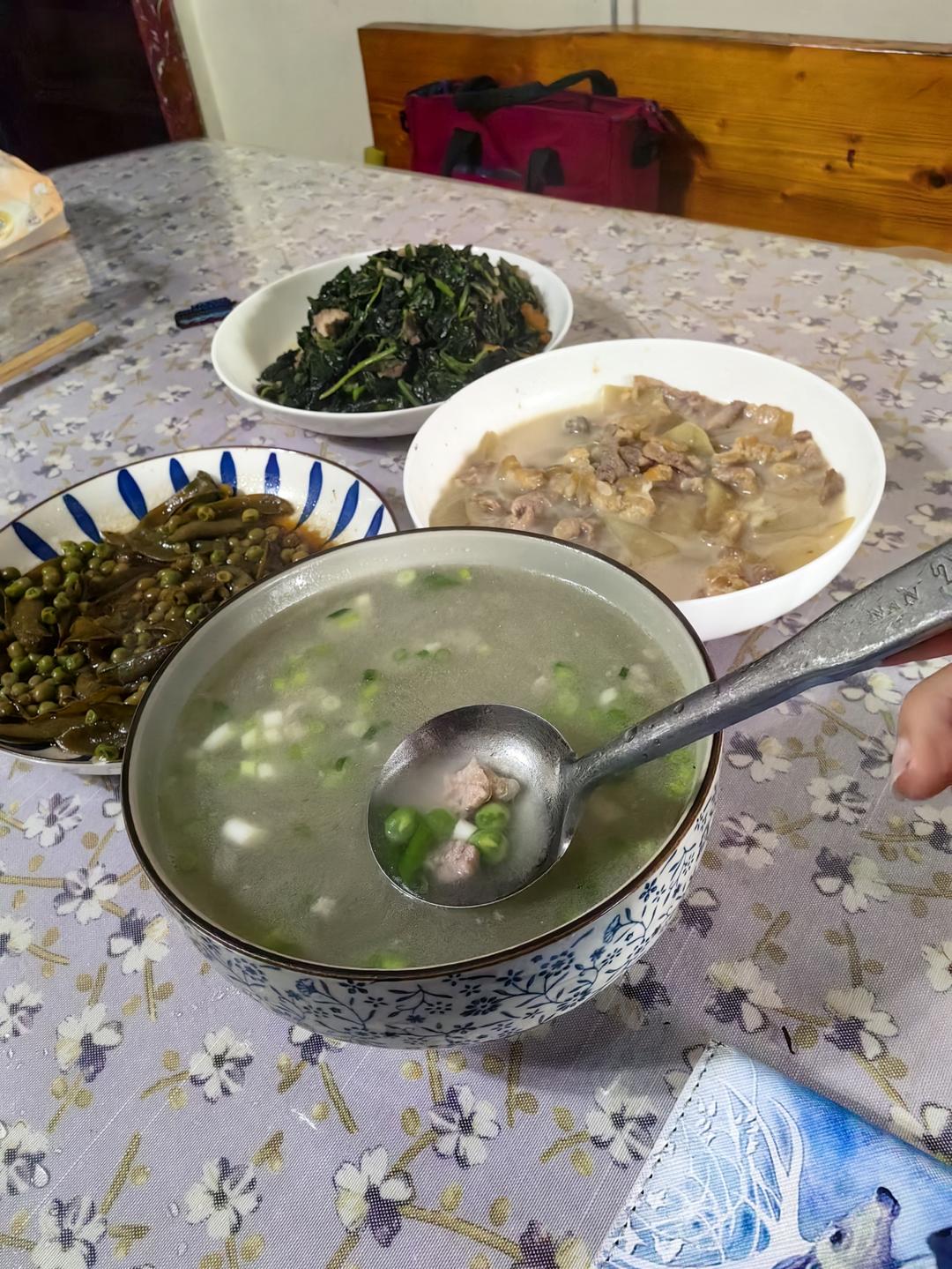 豌豆肉末汤