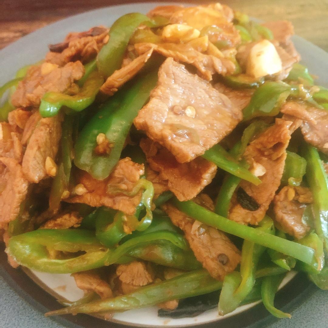 【小高姐】青椒牛肉 如何炒出嫩滑的牛肉